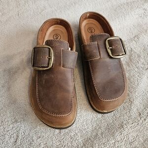 White Mountain Footbeds Brown Leather Slip-On Shoes
